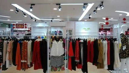 格蕾斯品牌折扣店 零庫存免費(fèi)加盟，助您輕松開啟品牌女裝批發(fā)之路