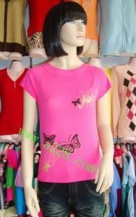 把握時尚脈搏 女士夏裝與針織服飾的批發(fā)新機遇